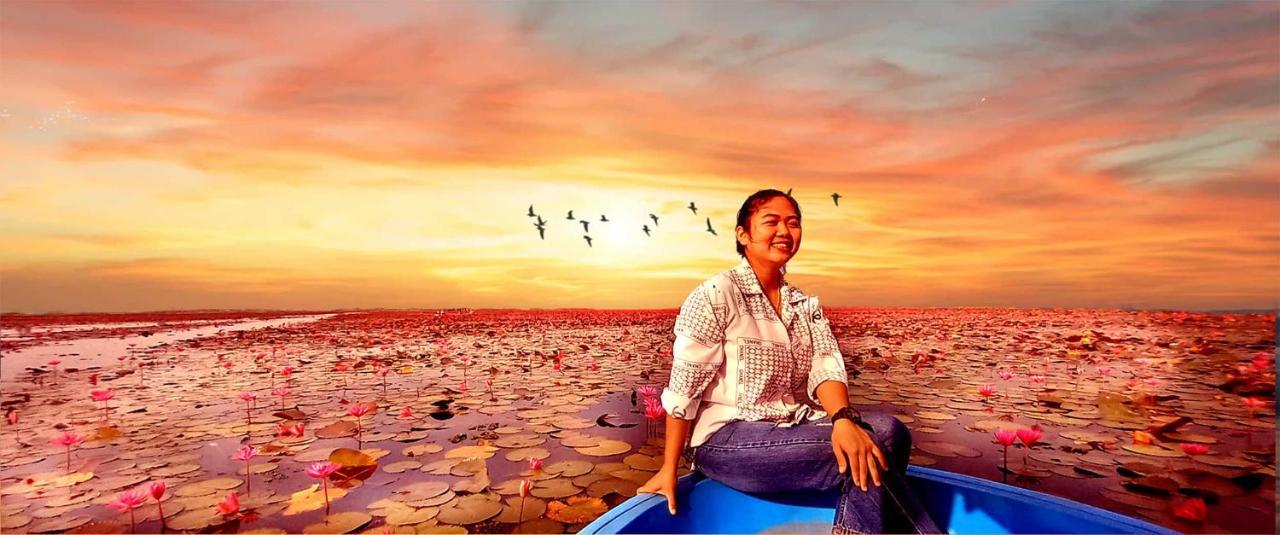 Bua Daeng Homestay Resort Kumphawapi Eksteriør billede